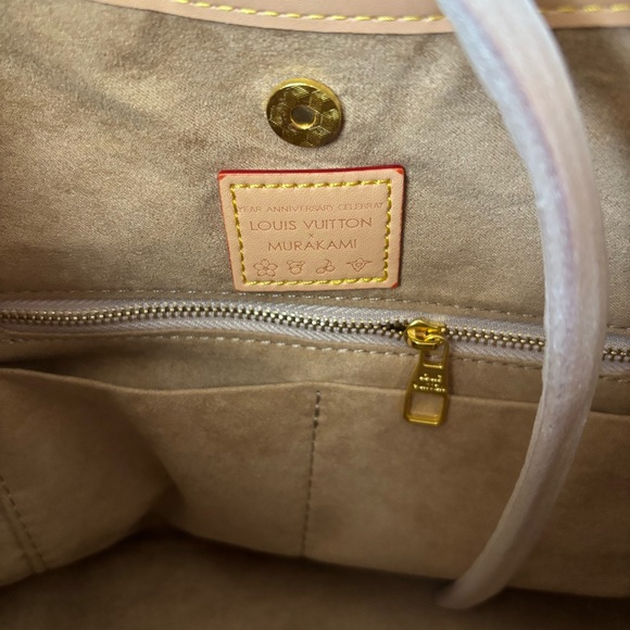 NEW Leather Multicolor Purse - Picture 2 of 3